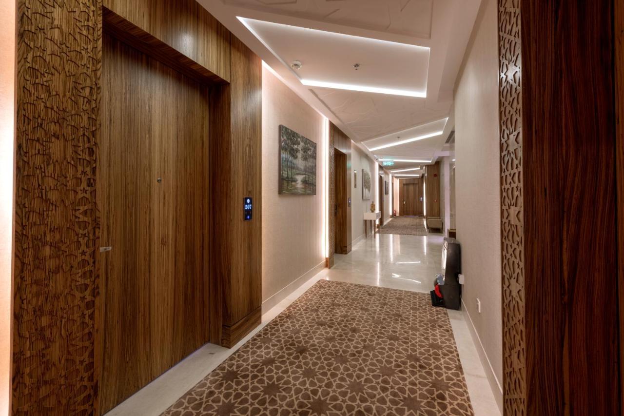 Taj Jeddah Hotel Apartment Buitenkant foto